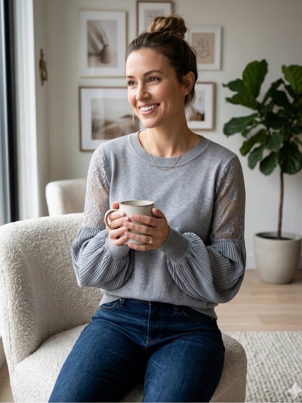Sioni Gray Sweatshirt with Lace Detail